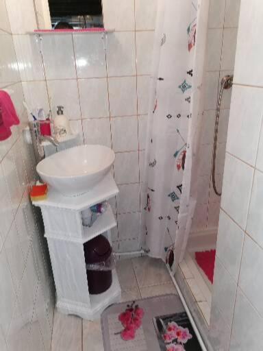 Studio très agréable totalement indépendant dans maison avec cour sans vis à vis Vittel Exterior foto